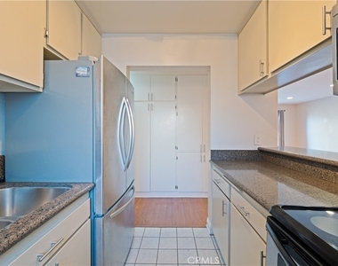 15 15th Street - Photo Thumbnail 9