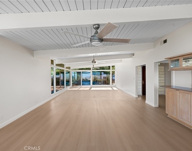 3045 Crownview - Photo Thumbnail 8