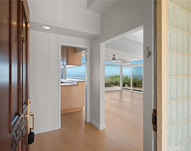 3045 Crownview - Photo Thumbnail 7