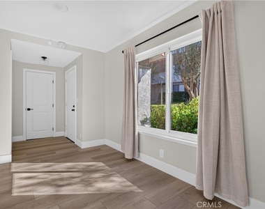 27935 Ridgebrook Court - Photo Thumbnail 14