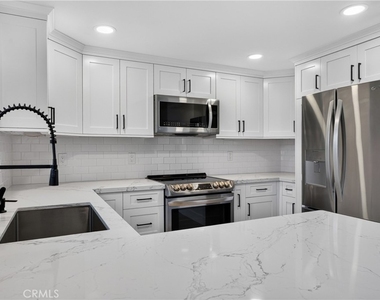 27935 Ridgebrook Court - Photo Thumbnail 11