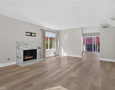27935 Ridgebrook Court - Photo Thumbnail 2