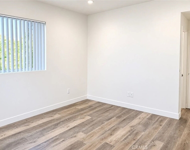 3996 La Salle Avenue - Photo Thumbnail 7