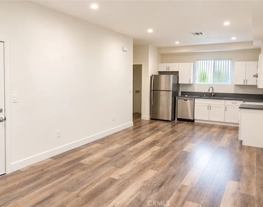 3996 La Salle Avenue - Photo Thumbnail 1