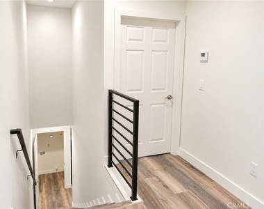 3996 La Salle Avenue - Photo Thumbnail 12