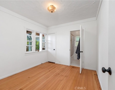 2511 Ozone Court - Photo Thumbnail 5
