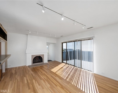 2513 Ozone Court - Photo Thumbnail 5