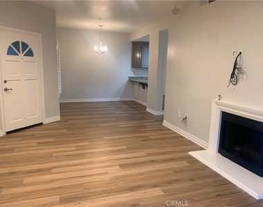 2960 Champion Way - Photo Thumbnail 2