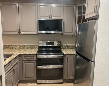 2960 Champion Way - Photo Thumbnail 4