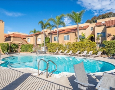 421 Coral Reef - Photo Thumbnail 28