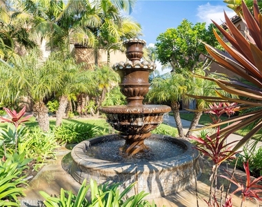 421 Coral Reef - Photo Thumbnail 26