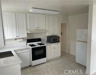 435 Hamilton Street - Photo Thumbnail 10