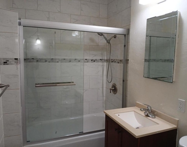 1575 Laurel Street - Photo Thumbnail 10