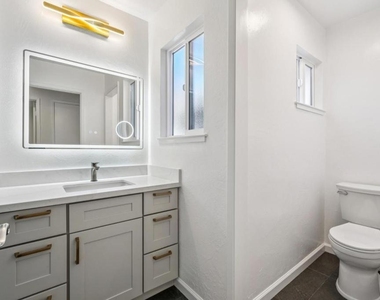 700 Gull Avenue - Photo Thumbnail 57