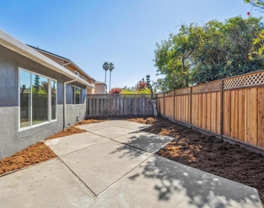 700 Gull Avenue - Photo Thumbnail 66