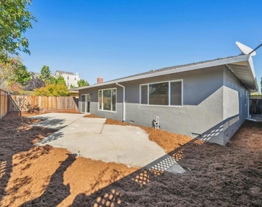 700 Gull Avenue - Photo Thumbnail 68