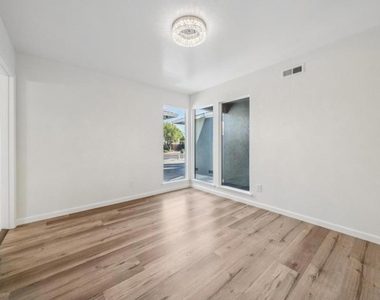 700 Gull Avenue - Photo Thumbnail 41