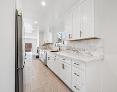 700 Gull Avenue - Photo Thumbnail 31
