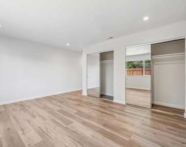 700 Gull Avenue - Photo Thumbnail 48
