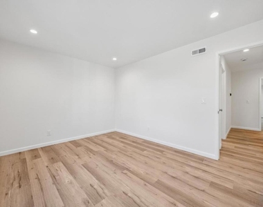 700 Gull Avenue - Photo Thumbnail 61