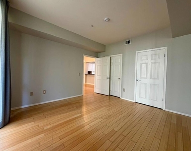 415 N 2nd Street - Photo Thumbnail 17