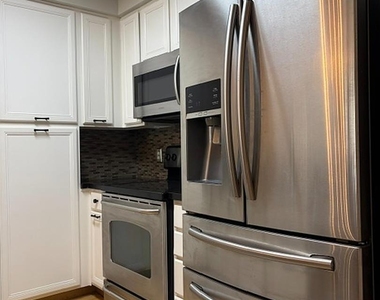 415 N 2nd Street - Photo Thumbnail 5