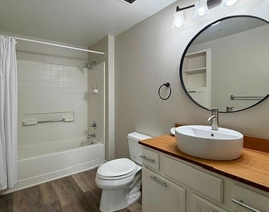 415 N 2nd Street - Photo Thumbnail 25