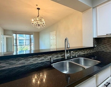 415 N 2nd Street - Photo Thumbnail 8