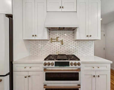 830 Robin Lane - Photo Thumbnail 26