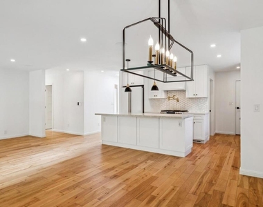 830 Robin Lane - Photo Thumbnail 11
