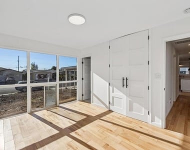 830 Robin Lane - Photo Thumbnail 31