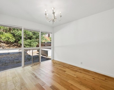830 Robin Lane - Photo Thumbnail 36