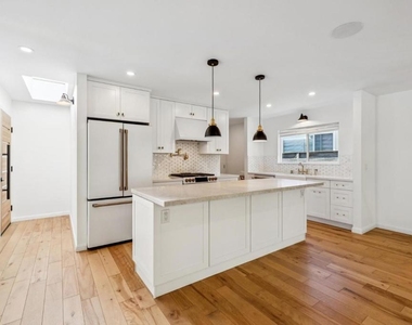 830 Robin Lane - Photo Thumbnail 13