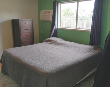 1020 Spencer Avenue - Photo Thumbnail 8