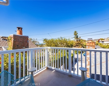 581 Brooks - Photo Thumbnail 15