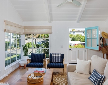 581 Brooks - Photo Thumbnail 2