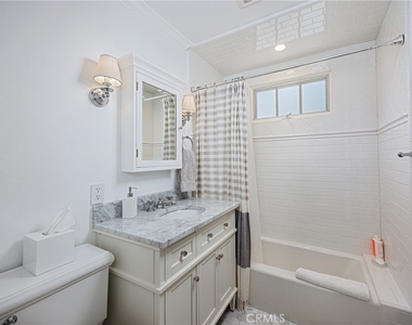 581 Brooks - Photo Thumbnail 13