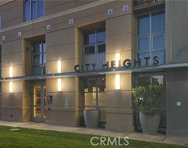 175 W Saint James Street - Photo Thumbnail 3