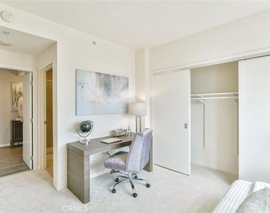 175 W Saint James Street - Photo Thumbnail 10