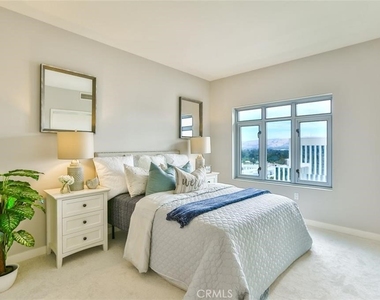 175 W Saint James Street - Photo Thumbnail 11