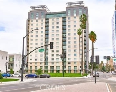 175 W Saint James Street - Photo Thumbnail 1