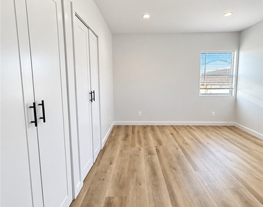 9554 San Antonio Avenue - Photo Thumbnail 7