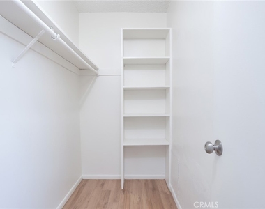 915 E Palmer Avenue - Photo Thumbnail 17