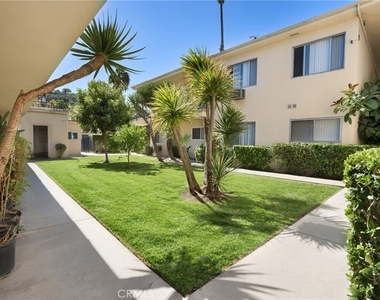 915 E Palmer Avenue - Photo Thumbnail 21