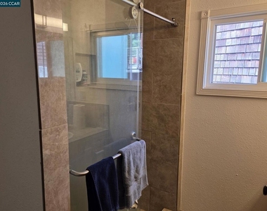6926 Chambers Dr - Photo Thumbnail 8