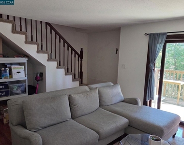 6926 Chambers Dr - Photo Thumbnail 1