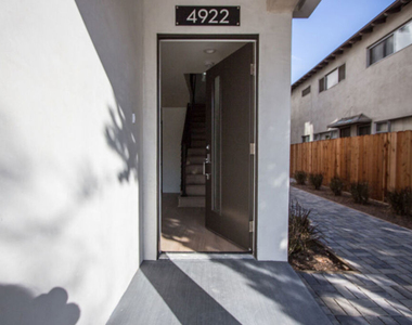4922 Laurel Canyon Boulevard - Photo Thumbnail 4