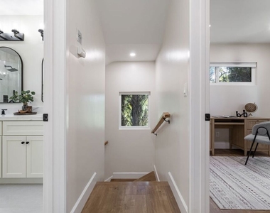 24022 Vanowen Street - Photo Thumbnail 16