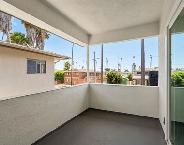 517 E 97th Street - Photo Thumbnail 8