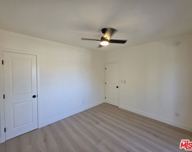 1185 W 22nd Street - Photo Thumbnail 43